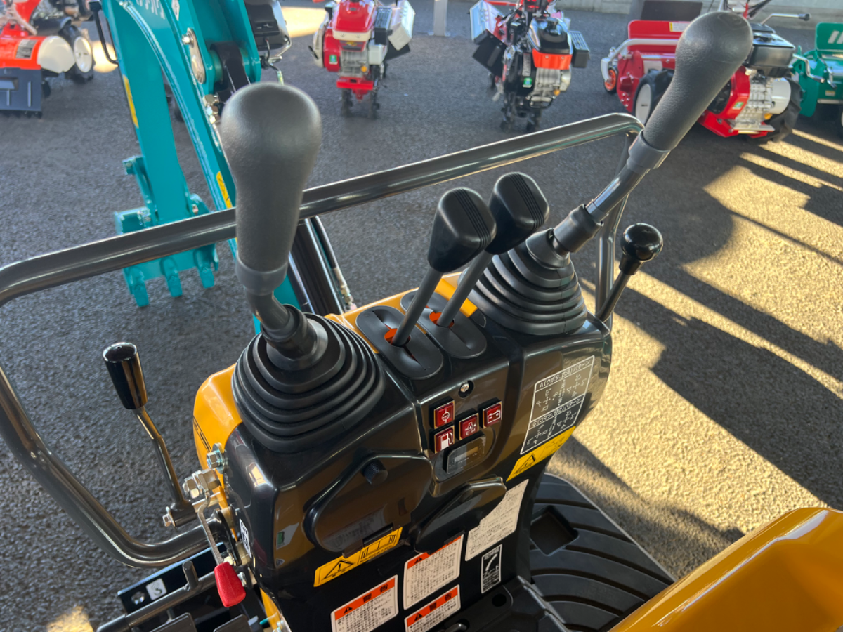 クボタ建機 ミニバックホーU-008〈800kgモデル〉 クボタ U-008-5